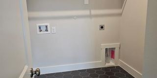 221 Chestnut Street Gallery 12