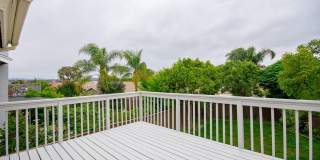 Freshly Painted 2BR/2.5BA Condo with Peak a Boo Ocean View!! Gallery 15