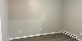 Refurbished Townhome Gallery 8