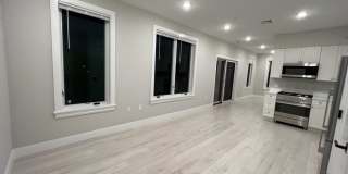 195 Green St. Gallery 4