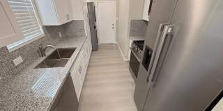 Beautiful newly renovated 2 bedroom home Beautiful newly renovated 2 bedroom home Gallery 7
