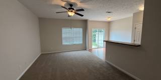 3 Bed 2.5 Bath Townhome in Brentwood Gallery 7