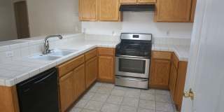 Beautiful Home Near Centennial Highschool! Gallery 7