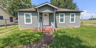 House For Rent 5365 E Parkway Dr, Beaumont, TX 77705 Gallery 1