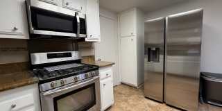 Spacious Single-Story 6-bed 3-bath Oasis with Private Pool and Spa in Spring Valley Gallery 10