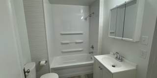 5 Bedroom Rental in Moline Gallery 7