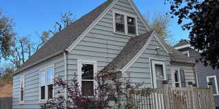 328 Oak Street Gallery 1