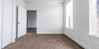 9001 S Commercial Ave Gallery 4