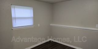 5814 NW Walnut Ct Gallery 9