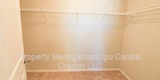 61581 SE Lorenzo Dr Gallery 13