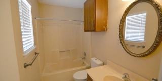 9231 RidgeTown Gallery 10