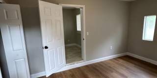 **4/2 BR Single Family home : Available Now Gallery 23