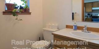 2824 Valencia St Gallery 10