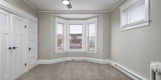 Elegant Renovation! HUGE 1 Bed 1 Bath Available Now! Gallery 77