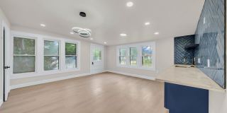 530 E Carson St Gallery 13