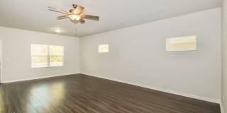 215 Dorian Loop Gallery 3