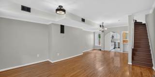 Gorgeous 6br/3.5a with Deck/Patio/Common Space Steps to Columbia Heights! Gallery 10
