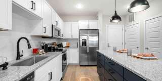 The Refinery at Sugar Hill Apartments and Townhomes. Gallery 7