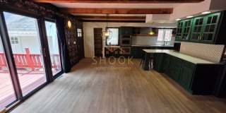 AVAILABLE JANUARY 2027 - BEAUTIFUL AND UNIQUE 4 BR HOME ACROSS CAMPUS Gallery 10