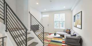 1526 W SEYBERT Street Gallery 1