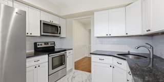 204 LIVINGSTON Court Gallery 4