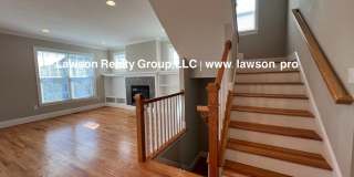 Upscale Three Bedroom in Colonial Green with Garage Upscale Three Bedroom in Colonial Green with Garage Gallery 24