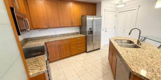 2BR Condo with Private Patio Near Discovery Park – Blue Heron Community Gallery 9