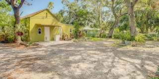 Charming Three bedroom one bath with huge backyard Gallery 62