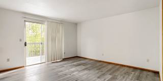 3BR/2.5BA Two-Story Home in Bethany/NW Portland — Expansive Backyard Deck, Fully Fenced Yard & 2-Car Garage Gallery 9