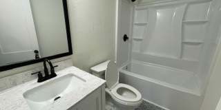 Recently Renovated 2 Bedroom Apartment in Duckpond Gallery 9