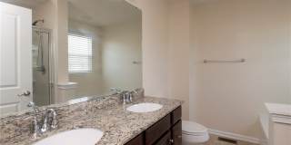 1719 St Johns Ln Gallery 26