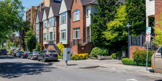 Modern Downtown Vancouver Townhouse! Modern Downtown Vancouver Townhouse! Gallery 1