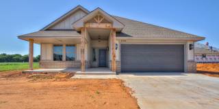 Newer Home Available Mustang Park Gallery 1