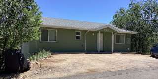 Charming Hillside Retreat in Prescott’s Highly Desirable Mountain Club Gallery 1
