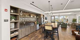 Savannah at Ankeny Gallery 19