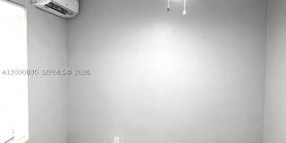 504 N 57th Ave Gallery 17