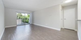 Los Feliz Village Gallery 17