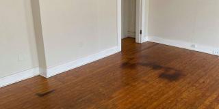 3-4 bedroom, 1 bath, 2 story single family house Gallery 1