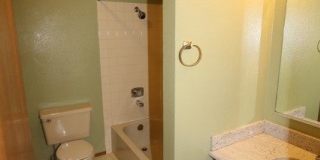 2 Bedroom Condo on a Lake! Gallery 13
