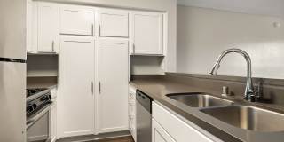 4250 Coldwater Canyon Apartments Gallery 4