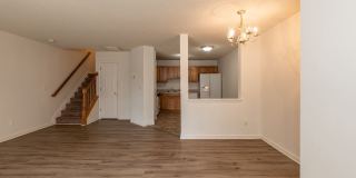 Three Bedroom END unit Townhome! Gallery 5