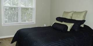 Room in 3 Bedroom Home at McGoogan Ln Gallery 27
