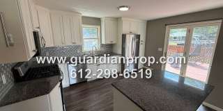 Blaine House on Large Corner Lot, Updated Kitchen & Baths, Family Room, Private Deck Area Gallery 5