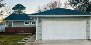 Updated 3 bedroom home in great location! Gallery 1