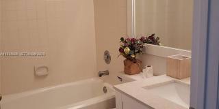 4500 NW 99th Ct Gallery 9