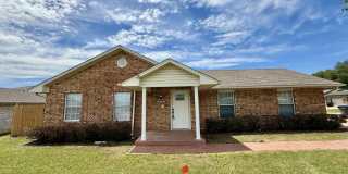 427 North Rockford Place Gallery 1