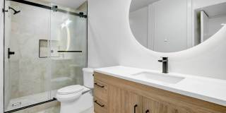 950 4th Street Gallery 16