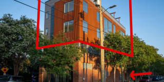 400 E Martin Street Gallery 29