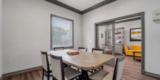 The Milano Gallery 13