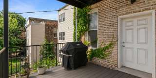 841 N Damen Avenue Gallery 18